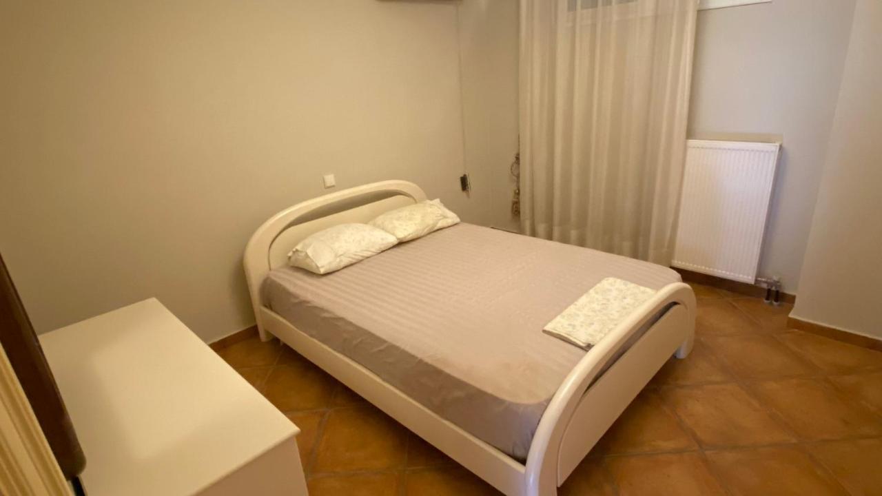 Seaside Family Apartment - Kalamata Faraí Exterior photo